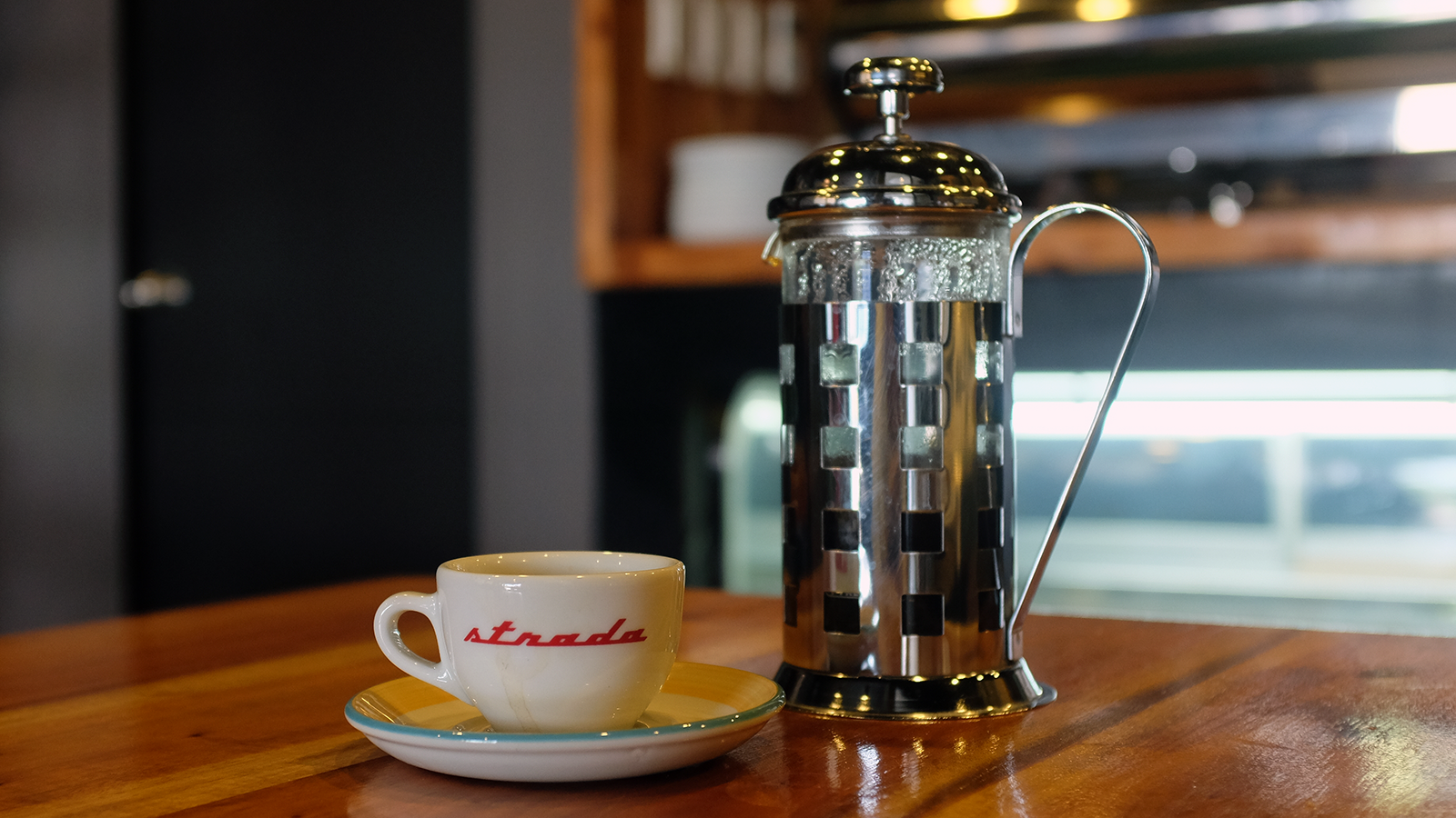 How to Brew Coffee with a French Press at Home