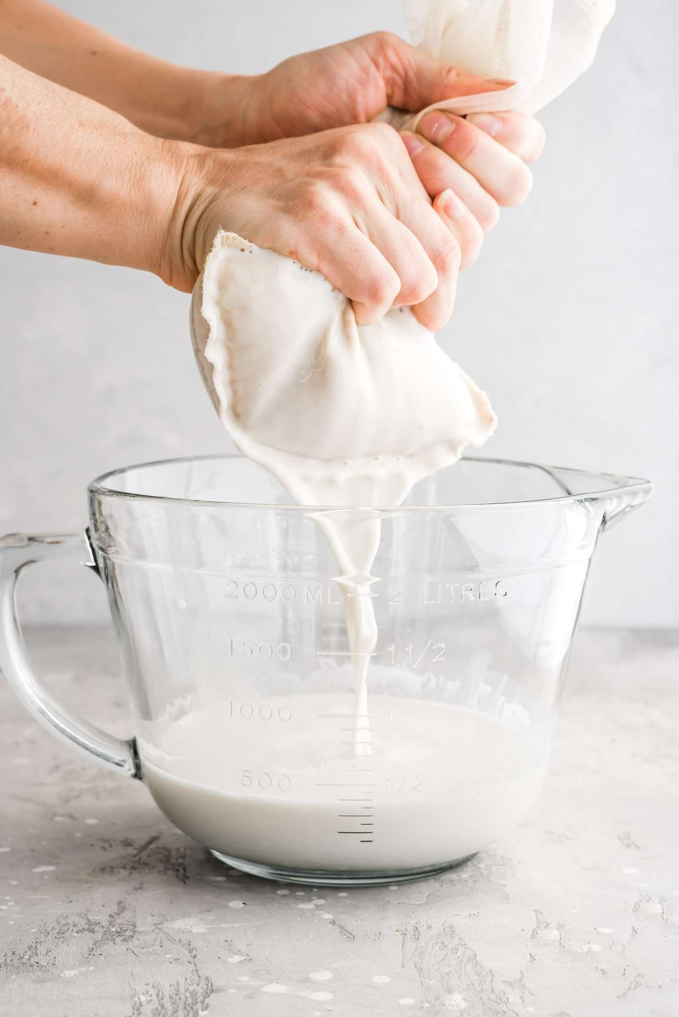 How to Make Oat Milk {Easy Recipe}