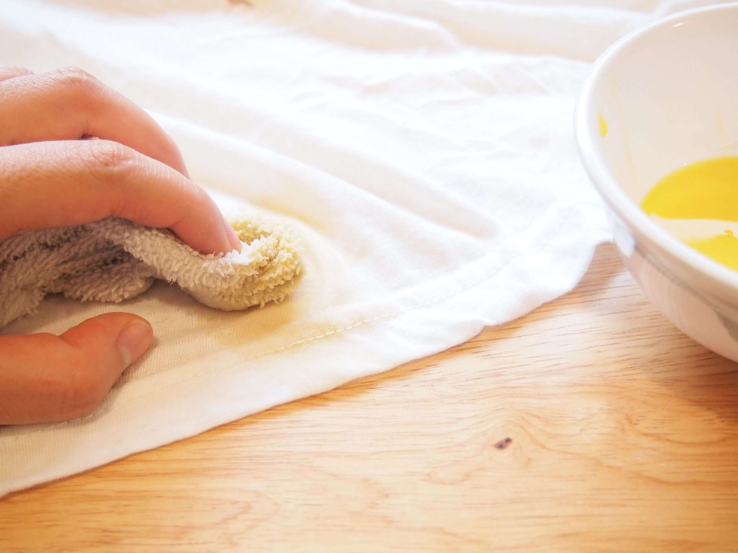 How to Remove a Coffee Stain from a Cotton Shirt: 14 Steps